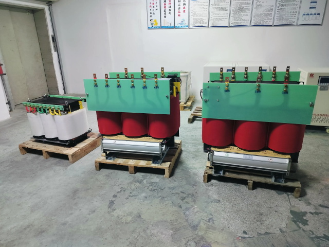 瑞丽KS11-1000KVA矿用变压器
